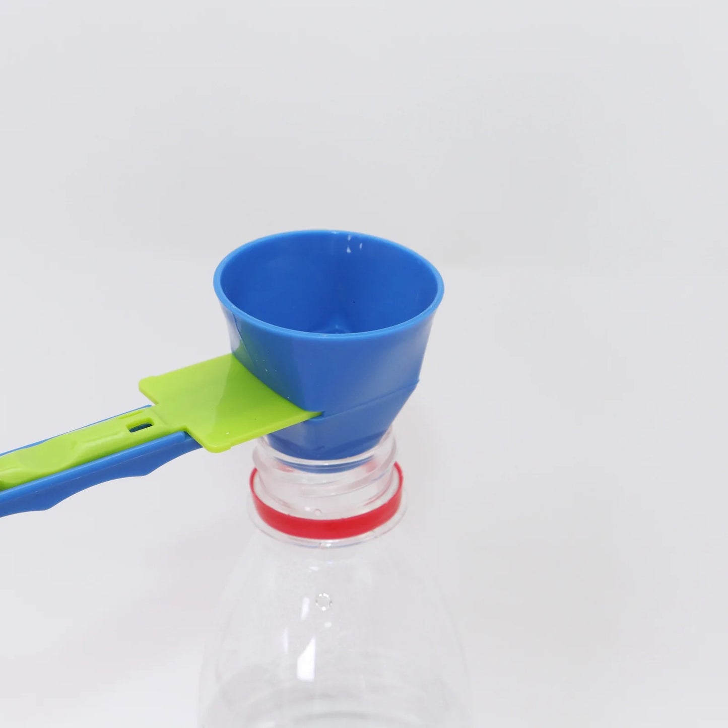 The Ultimate Refill Scoop: Mess-Free Baby & Gym Formula